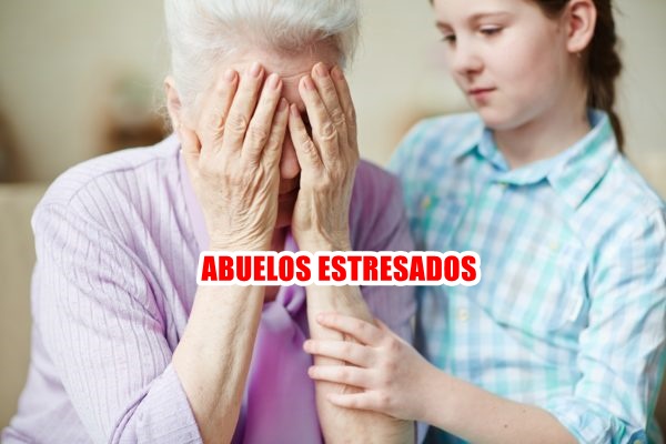 Abuelos estresados by Esperanza Delfín